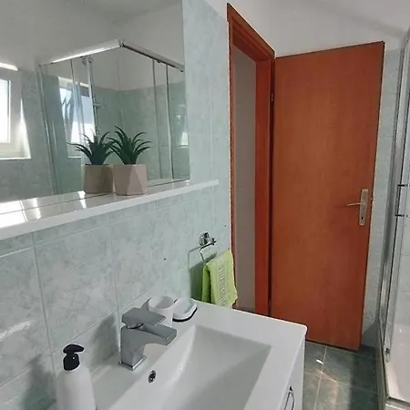 With Parking Space Orebic, Peljesac - 643 Apartament *